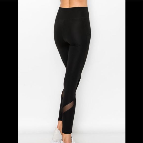 Calve Mesh Pocket Legging - Picture 2 of 8